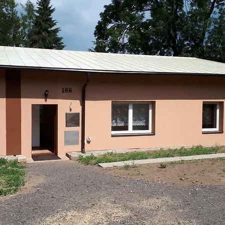 Ubytovani Na Karlove 펜션 Dvůr Králové nad Labem